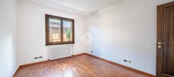 Дом с 4 спальнями в Формиджине, Италия № 24241 36