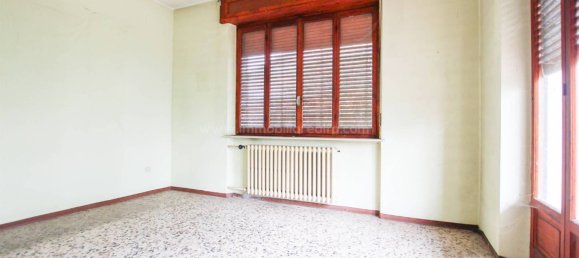 3 غرف نوم فيلا في Oleggio, Italy رقم 319568 15