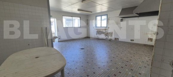 3 bedrooms House in Sarthe, France No. 313578 9