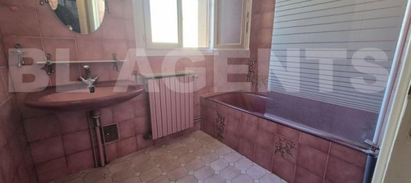 3 bedrooms House in Sarthe, France No. 313578 8