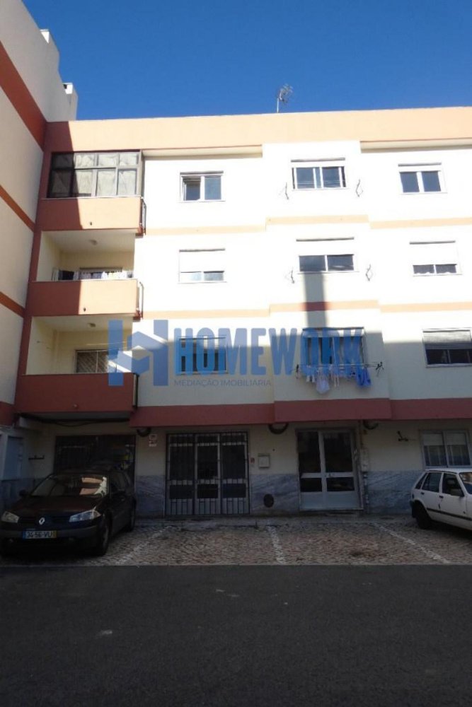 Laden in Sintra, Portugal 135m², Nr. 8415