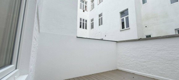 3-salle Appartement à Rudolfsheim-Funfhaus, Austria No. 21077 10