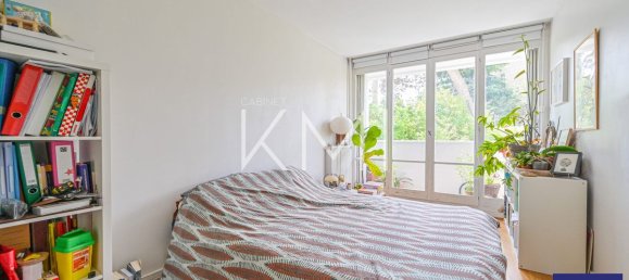 2 chambres Appartement à Les Lilas, France No. 184284 4