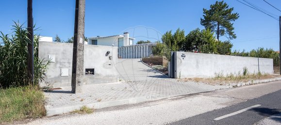 3 bedrooms House in Coruche, Portugal No. 20108 49