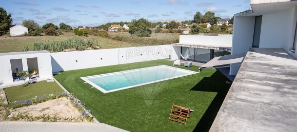 3 bedrooms House in Coruche, Portugal No. 20108 25