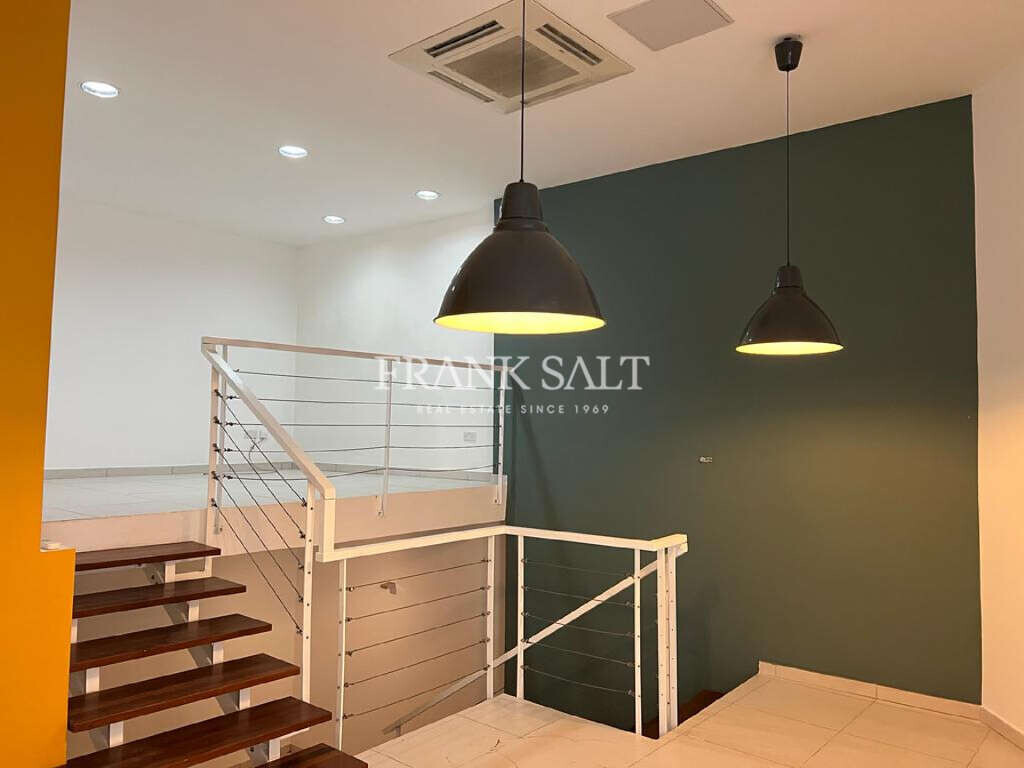 90m² Office in Saint Julian's, Malta No. 13294