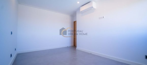 5 غرف نوم فيلا في Quarteira, Portugal رقم 33042 9