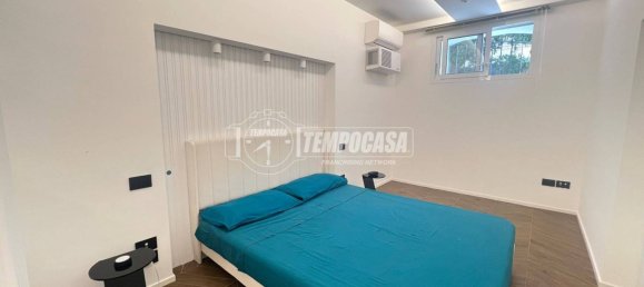 Apartamento de 2 dormitorios en Naples, Italy No. 348865 10