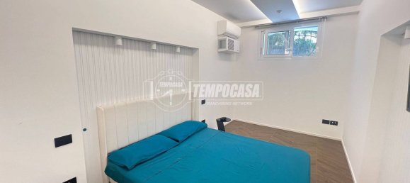 Apartamento de 2 dormitorios en Naples, Italy No. 348865 7