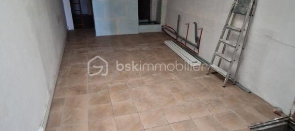  مكتب في Bonny-sur-Loire, France 91متر مربع رقم 81414 6