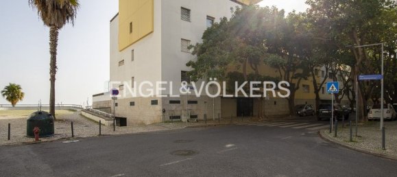 3 bedrooms Apartment in Lisbon, Portugal No. 96019 42