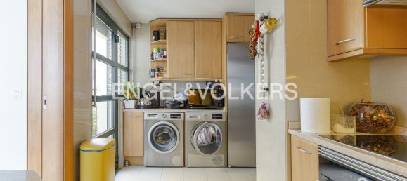 3 bedrooms Apartment in Lisbon, Portugal No. 96019 14