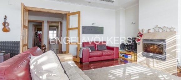 3 bedrooms Apartment in Lisbon, Portugal No. 96019 3