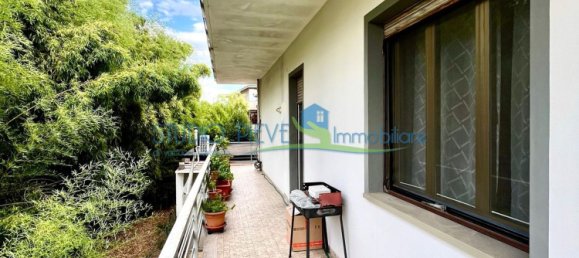 5 rooms Apartment in Monsummano Terme, Italy No. 298893 6