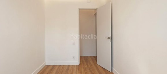 3 Schlafzimmer Wohnung in Ciutat Vella, Spain, Nr. 135888 8