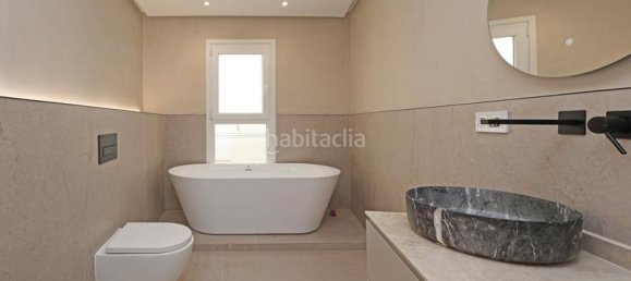 3 Schlafzimmer Wohnung in Ciutat Vella, Spain, Nr. 135888 26