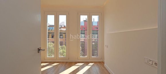 3 Schlafzimmer Wohnung in Ciutat Vella, Spain, Nr. 135888 15