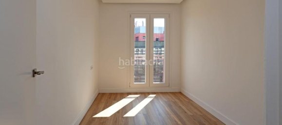 3 Schlafzimmer Wohnung in Ciutat Vella, Spain, Nr. 135888 23