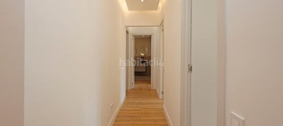 3 Schlafzimmer Wohnung in Ciutat Vella, Spain, Nr. 135888 16