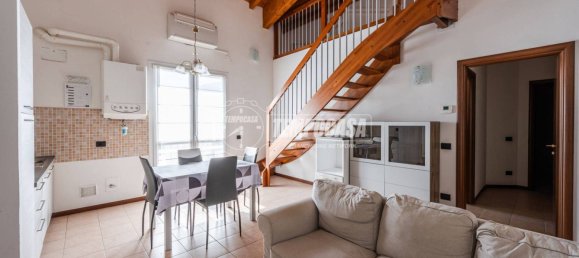 2 bedrooms Apartment in Modena, Italy No. 371354 16