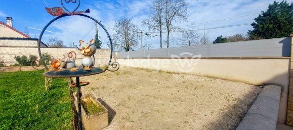 3 bedrooms House in Saint-Aubin-des-Bois, France No. 216233 17