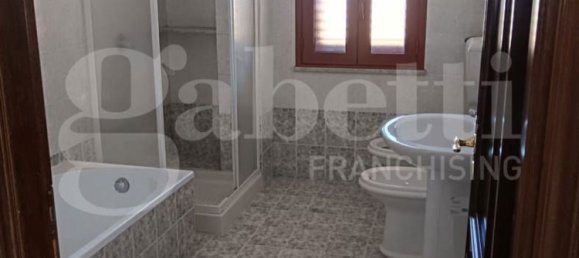4 rooms Apartment in Carini, Italy No. 149391 9