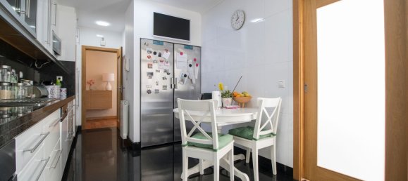 4 غرف نوم شقة في Espinho, Portugal رقم 189875 19