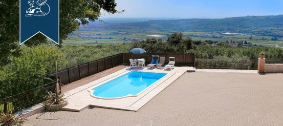 6 bedrooms Villa in Verona, Italy No. 329304 31
