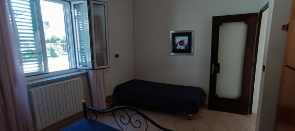 Casa de 4 habitaciónes en Bari, Italy No. 37401 44