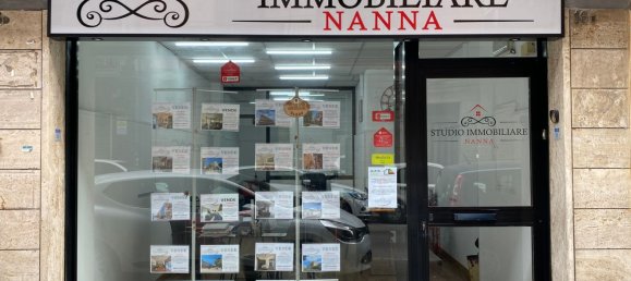 Casa de 4 habitaciónes en Bari, Italy No. 37401 49