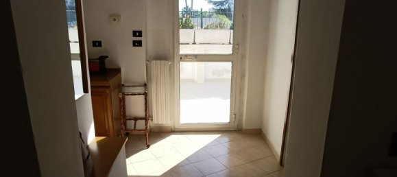 Casa de 4 habitaciónes en Bari, Italy No. 37401 27