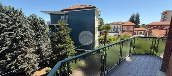 2 bedrooms Apartment in Chieri, Italy No. 259802 9
