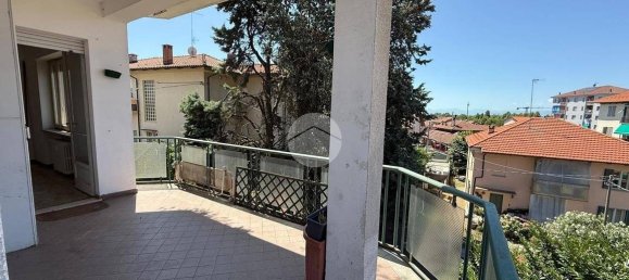 2 bedrooms Apartment in Chieri, Italy No. 259802 8