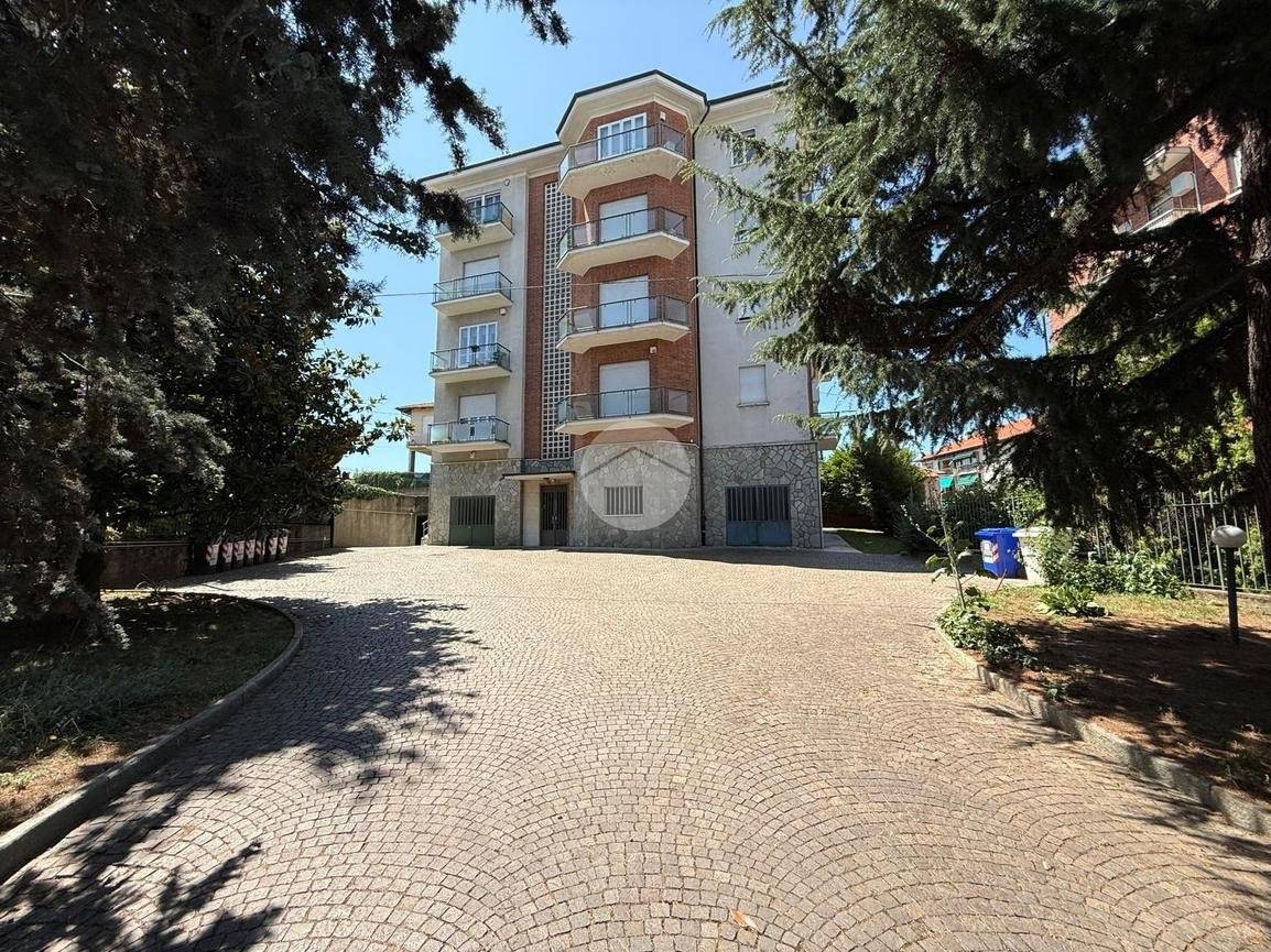 2 bedrooms Apartment in Chieri, Italy No. 259802