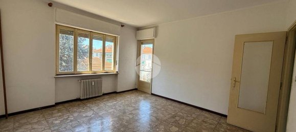 2 bedrooms Apartment in Chieri, Italy No. 259802 5