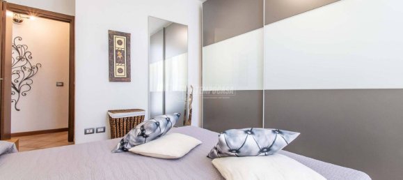 2 bedrooms Apartment in Fenegrò, Italy No. 120346 12