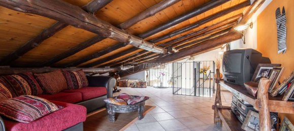 2 bedrooms Apartment in Fenegrò, Italy No. 120346 18