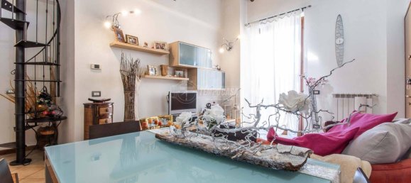 2 bedrooms Apartment in Fenegrò, Italy No. 120346 3