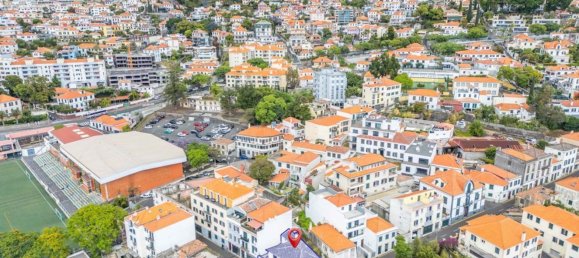 3 bedrooms House in Funchal, Portugal No. 25832 2