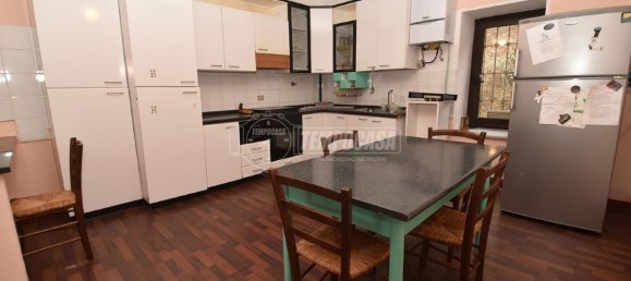 4 غرف نوم منزل في Front, Italy رقم 130948 18