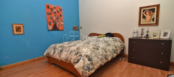 4 غرف نوم منزل في Front, Italy رقم 130948 11