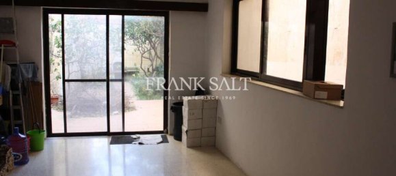 Büro in Paola, Malta 220m², Nr. 13530 2