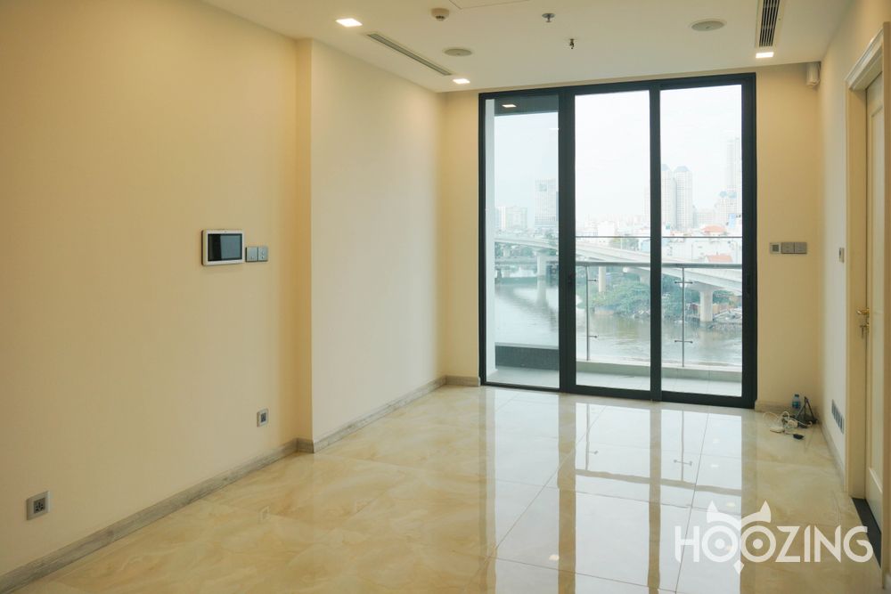 2 rooms Office in District 1, Vietnam No. 17590