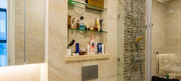 2 rooms Office in District 1, Vietnam No. 18106 4