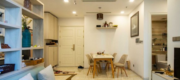 2 rooms Office in District 1, Vietnam No. 18106 19