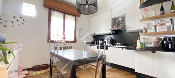 5 bedrooms Villa in Molinella, Italy No. 201638 18