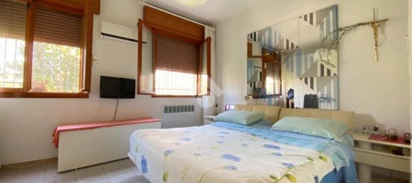 5 bedrooms Villa in Molinella, Italy No. 201638 11