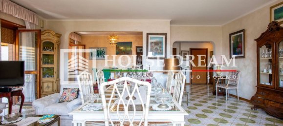 3 bedrooms Apartment in Rome, Italy No. 290731 7