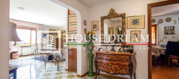 3 bedrooms Apartment in Rome, Italy No. 290731 3