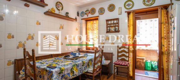 3 bedrooms Apartment in Rome, Italy No. 290731 13